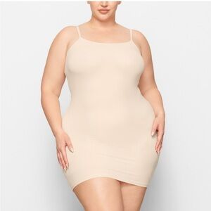 NWT SKIMS Fits Everybody Slip Dress Sand